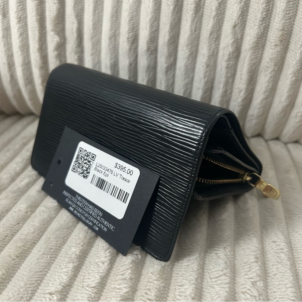 Louis Vuitton EPI PORTE-MONNAIE BILLETS TRESOR WALLET